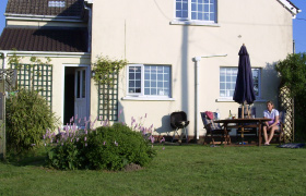 Monks Cleeve Bed and Breakfast